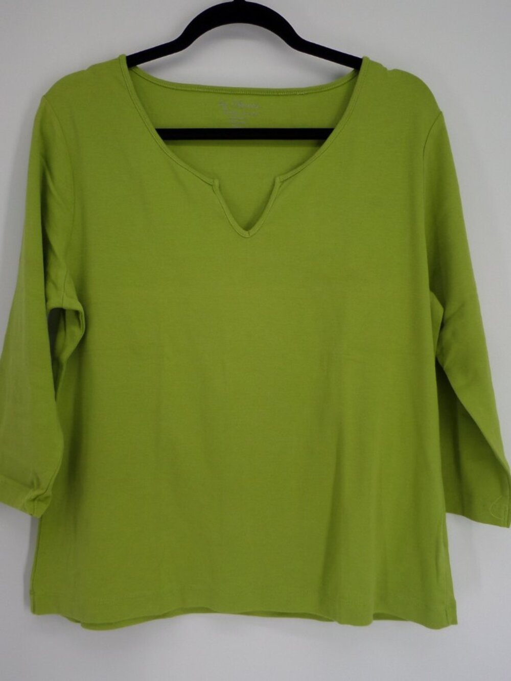 Chico's  Women's 3/4 Sleeve V Neck   Green  Top  Size 3 US XL